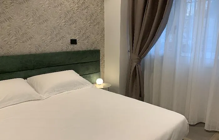 Hotel Madali And